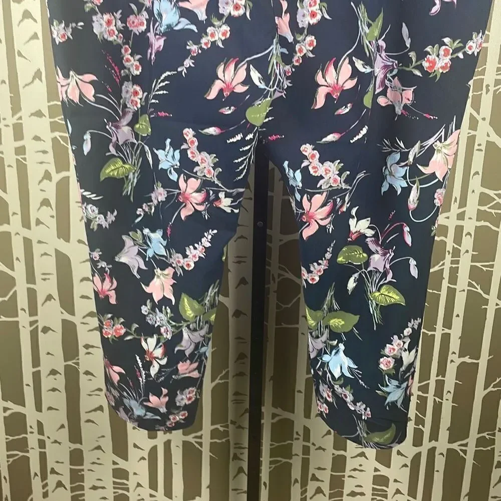 Terra & Sky Floral Print Ankle Pant 4X (28W-30W) - Picture 10 of 11